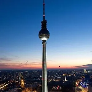 Romantic Style Alexanderplatz Lägenhet