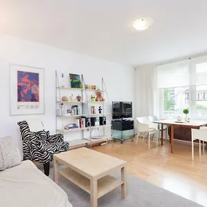 Central Hackescher Markt Apartment