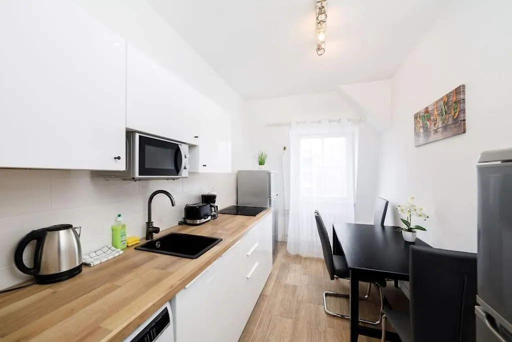 Apartment 3 Rooms Flat Museuminsel Berlin-Mitte 7 Personen