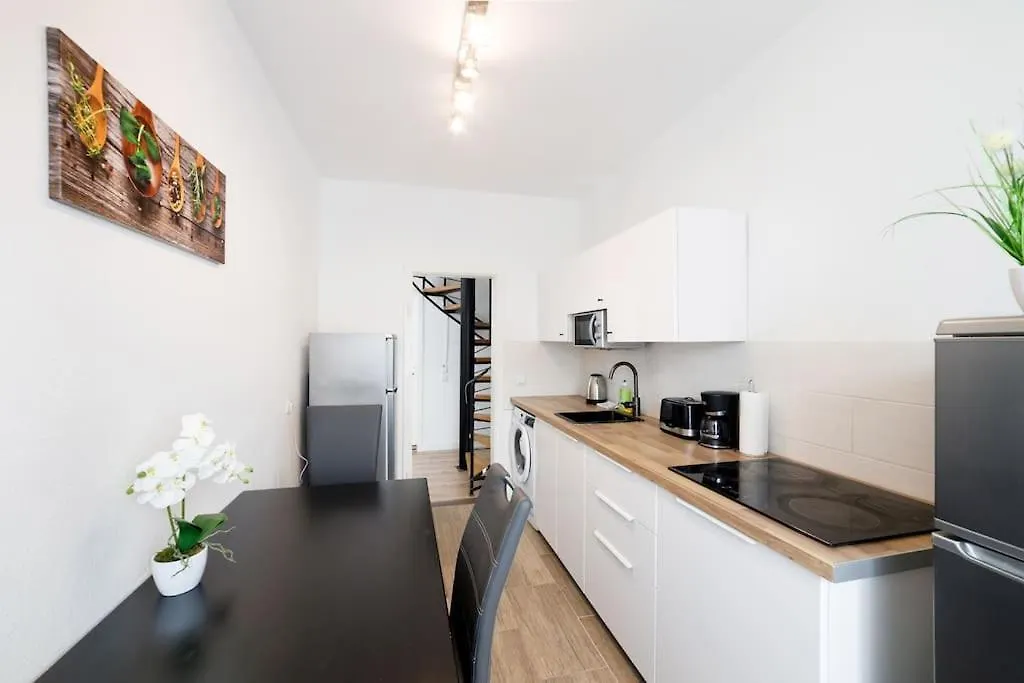 3 Rooms Flat Museuminsel Berlin-Mitte 7 Personen Germany